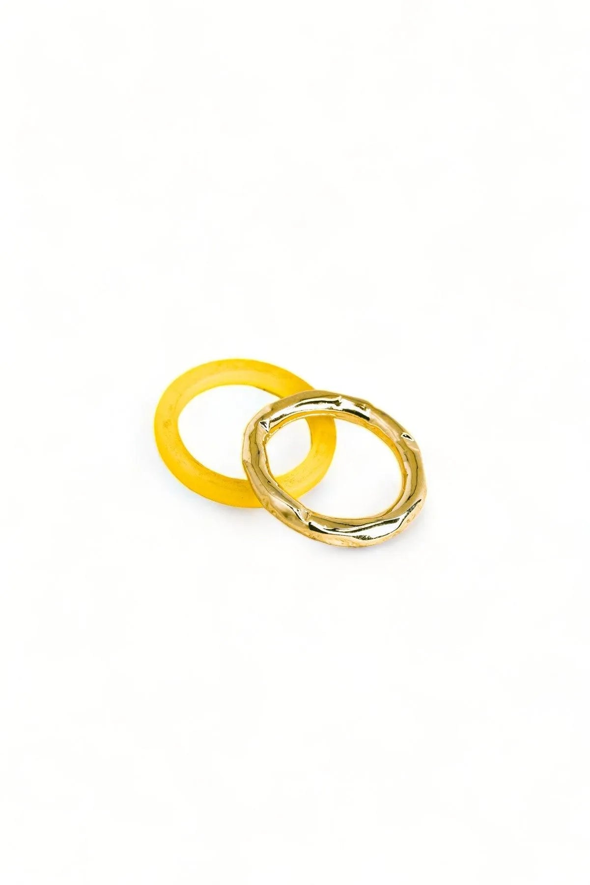 Vintage Style Metallic Acrylic Resin Ring Set